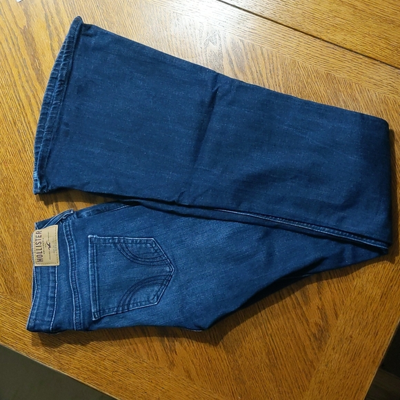 Final price - (NEW) Hollister Jeans - Picture 2 of 6